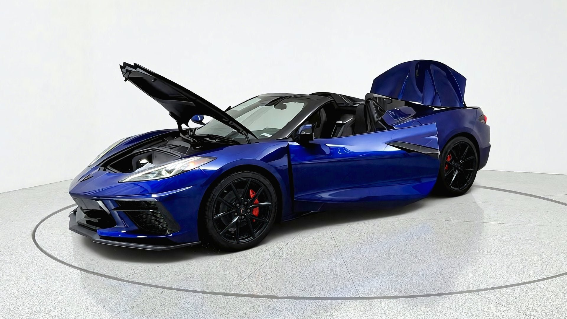 New 2027 Chevrolet Corvette Stingray Convertible w/ Stealth Interior Trim Package RWD image 9