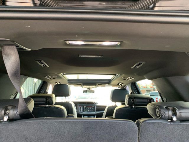 Used 2022 GMC Yukon Denali w/ Max Trailering Package image 19