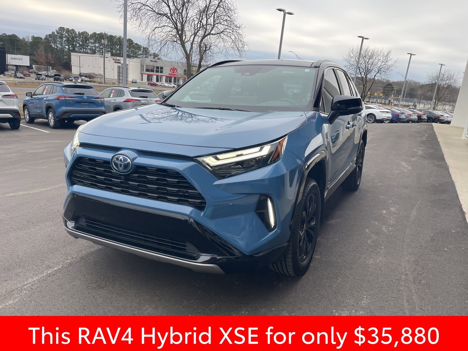 Used 2024 Toyota RAV4 XSE image 15