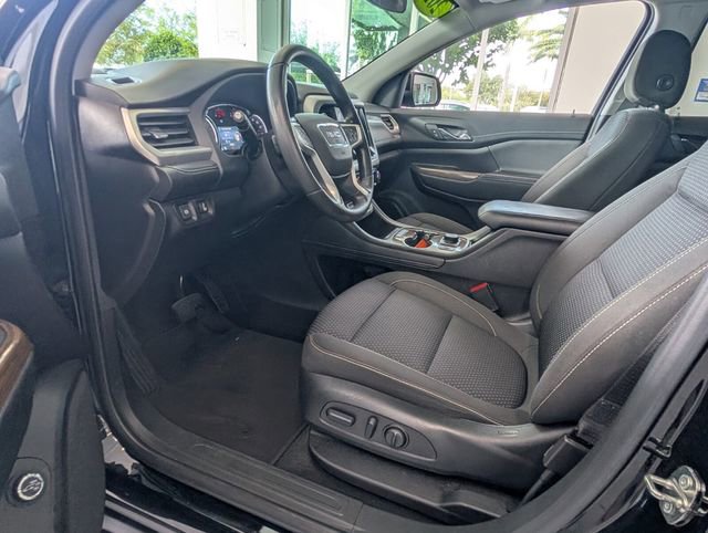 Certified 2023 GMC Acadia SLE w/ Driver Convenience Package image 7
