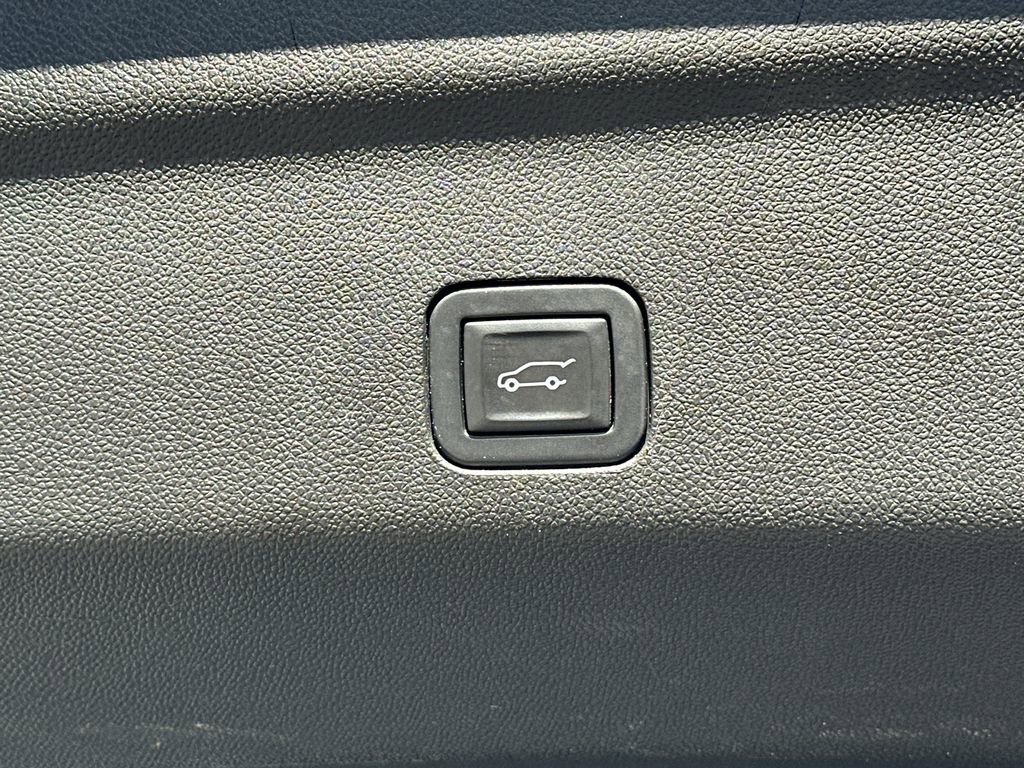 Used 2023 Chevrolet Tahoe RST w/ Luxury Package image 10