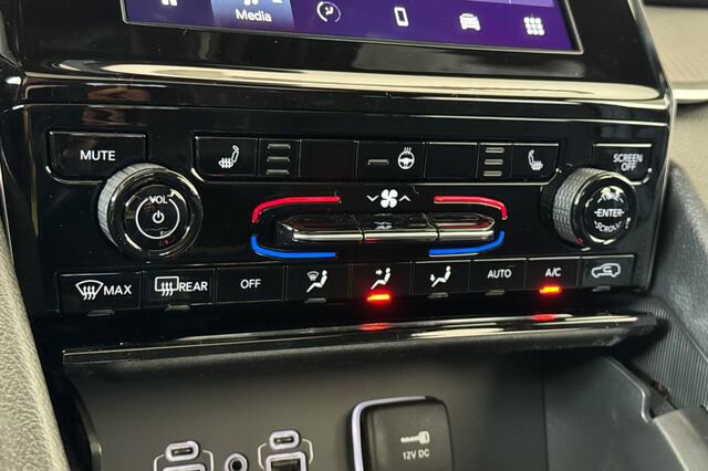 New 2026 Jeep Grand Cherokee Laredo X image 17