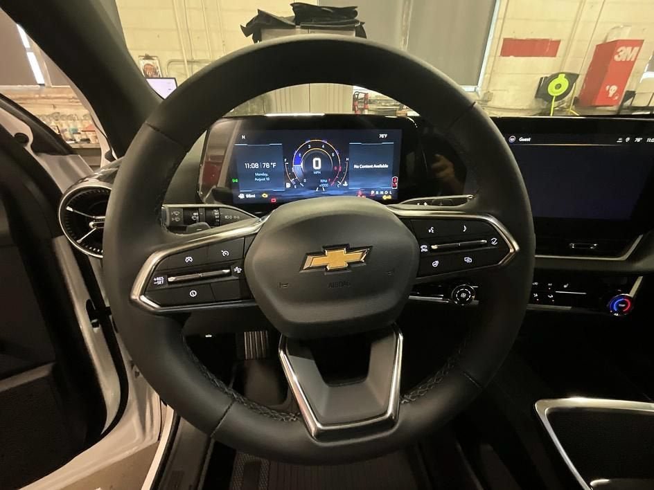New 2027 Chevrolet Equinox LT FWD image 19