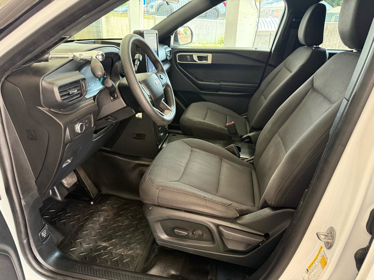 Used 2022 Ford Explorer 4WD Police Interceptor image 26