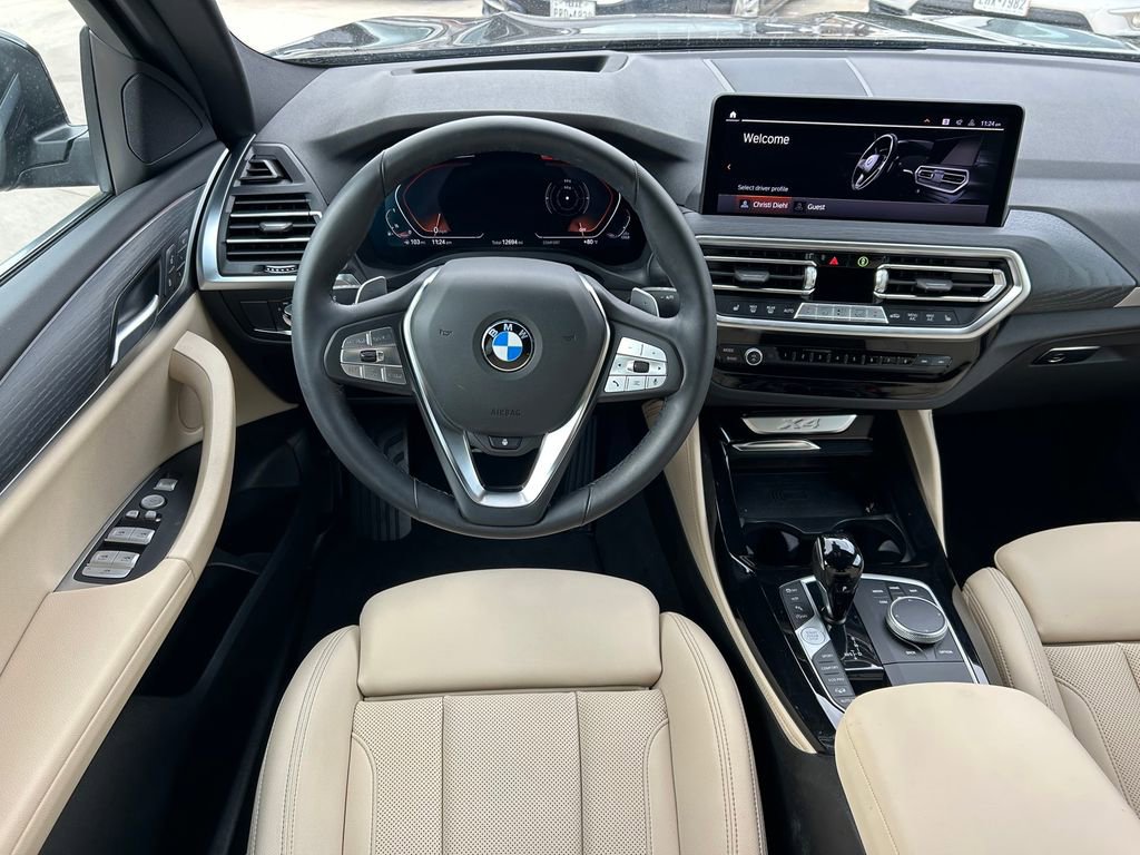 Used 2025 BMW X4 xDrive30i image 18