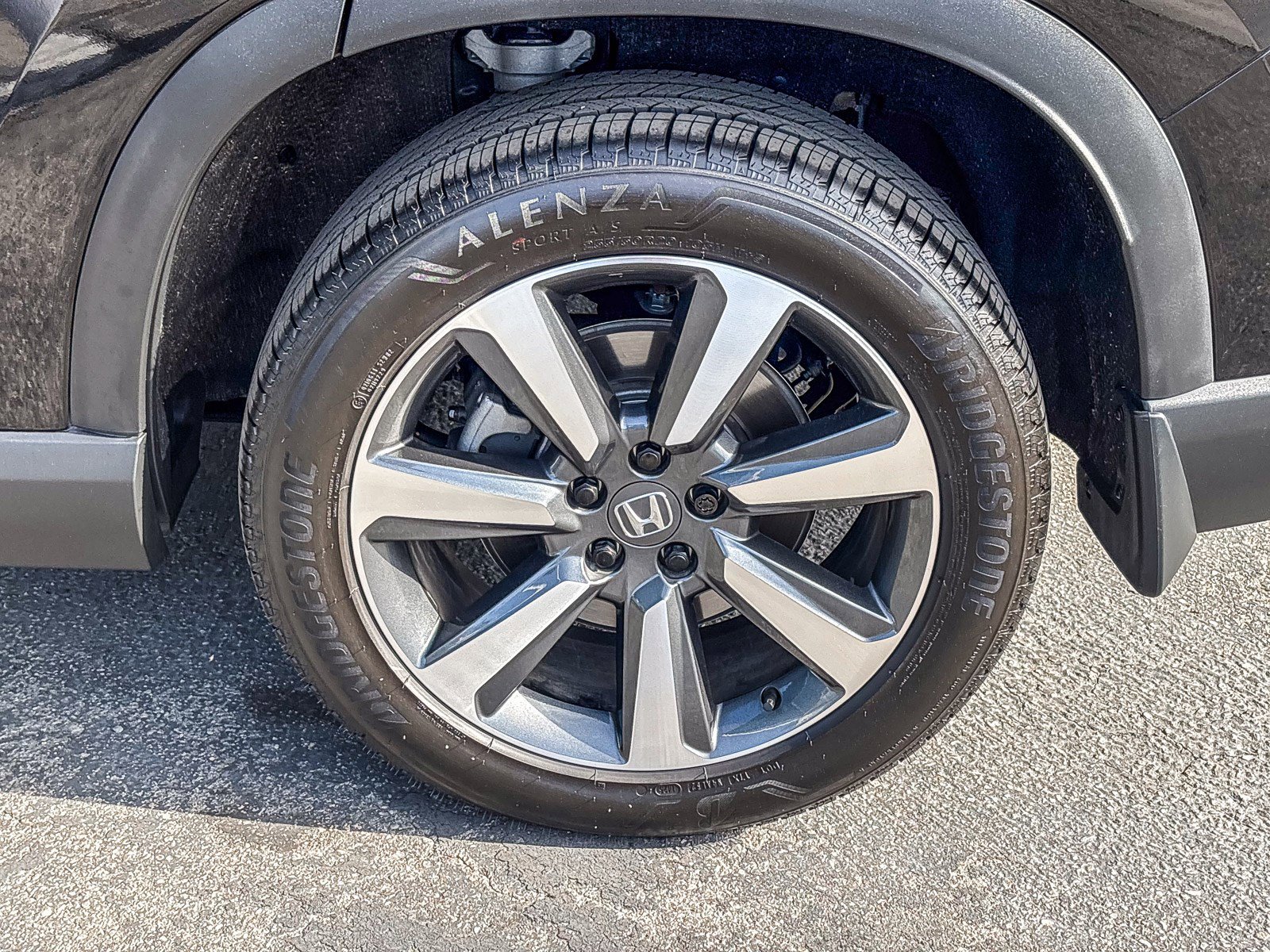 Certified 2025 Honda Pilot Elite image 12