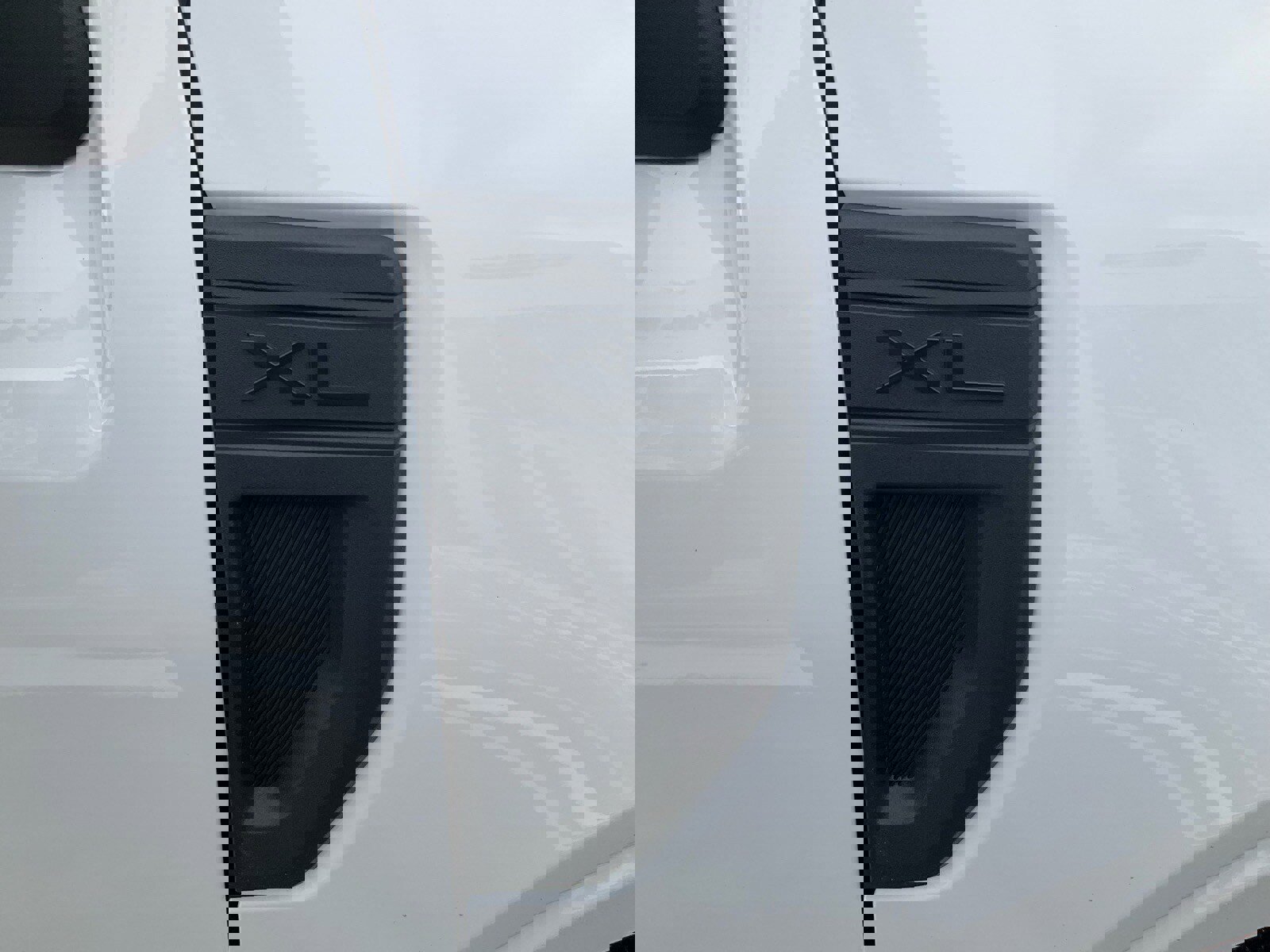 Used 2022 Ford Maverick XL image 21