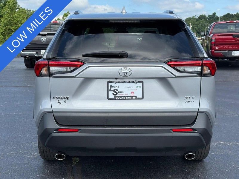 Used 2023 Toyota RAV4 XLE image 5