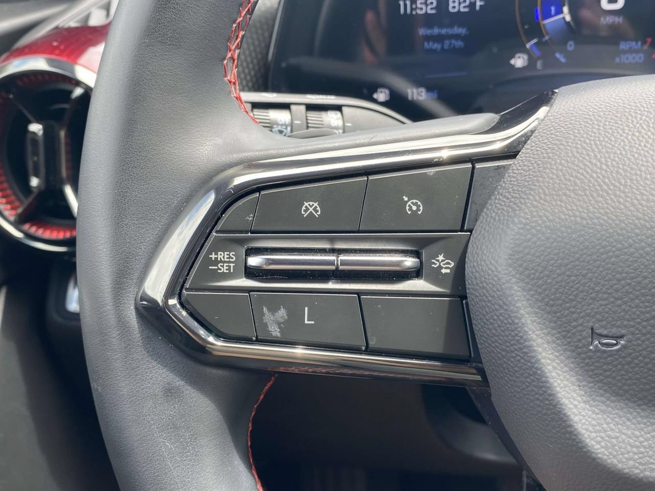 Used 2025 Chevrolet Equinox RS w/ Safety and Technology Package FWD image 20