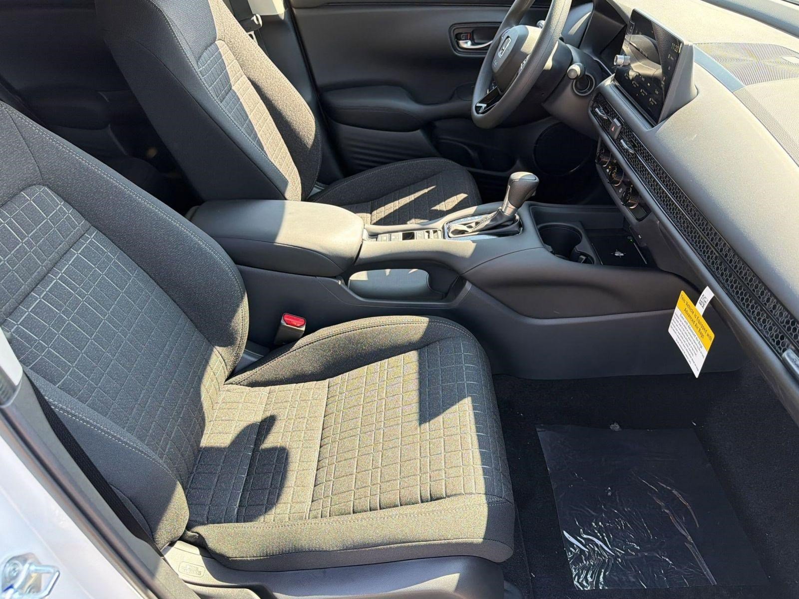 New 2026 Honda HR-V LX image 24