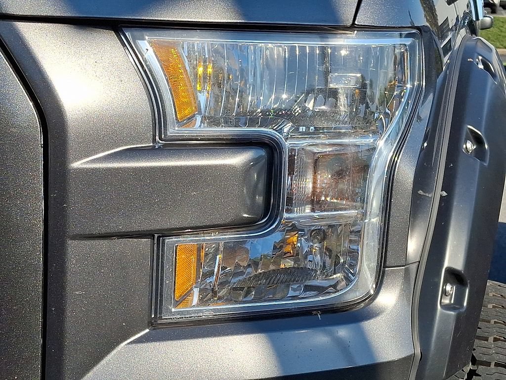 Used 2017 Ford F150 XLT w/ Equipment Group 302A Luxury AWD/4WD image 8