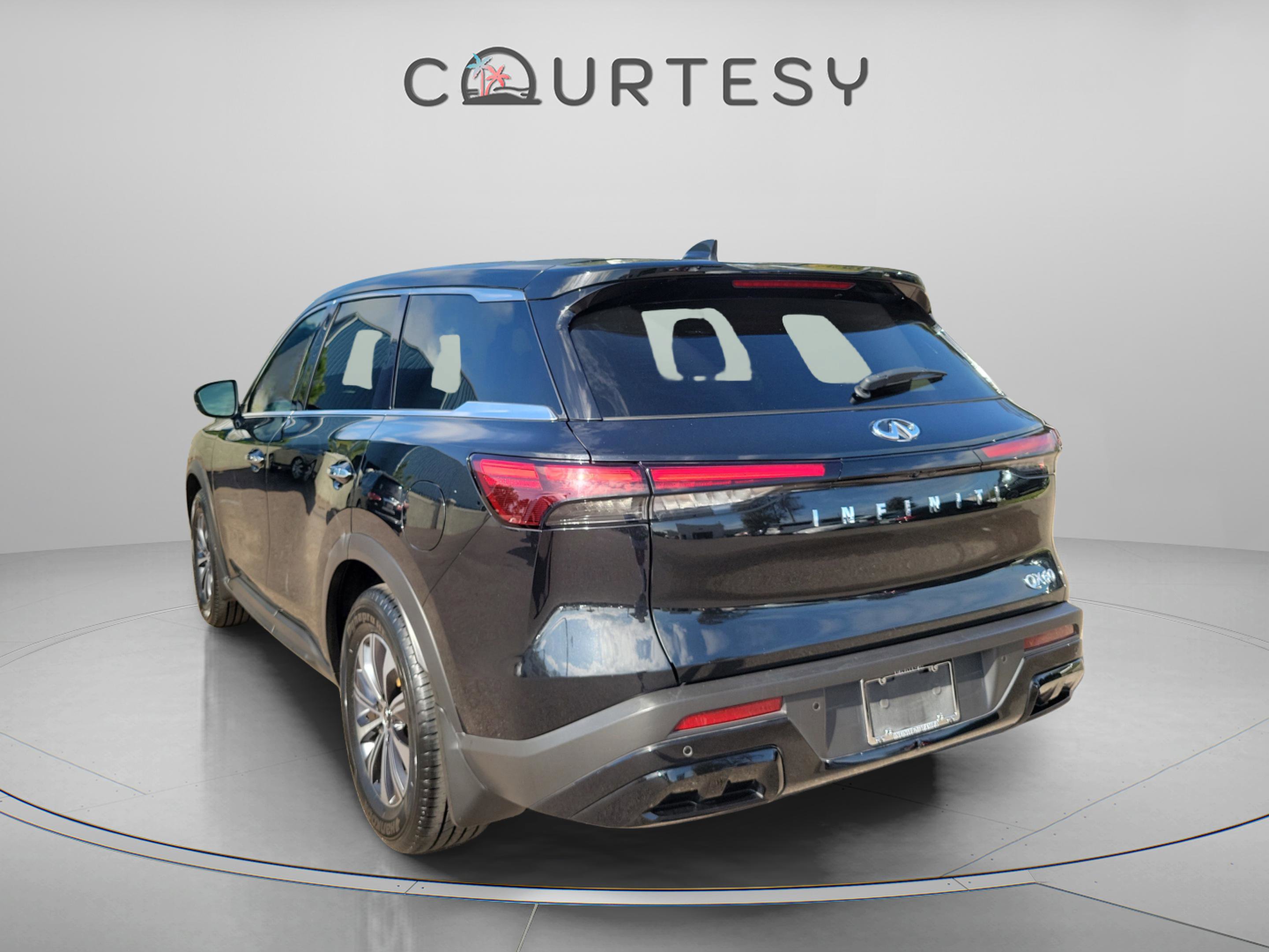 Used 2022 INFINITI QX60 Pure image 3