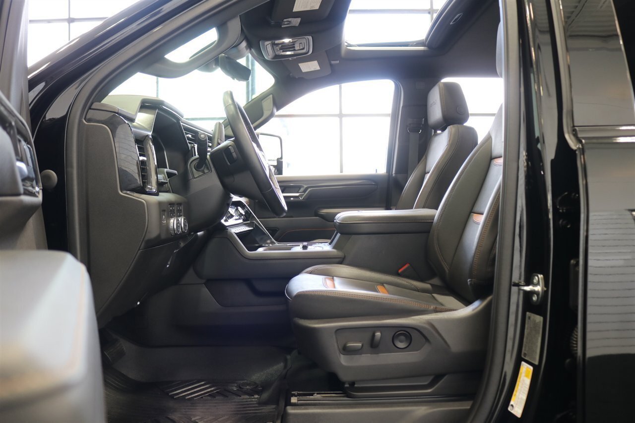 Used 2024 GMC Sierra 3500 AT4 w/ AT4 Premium Plus Package AWD/4WD image 48