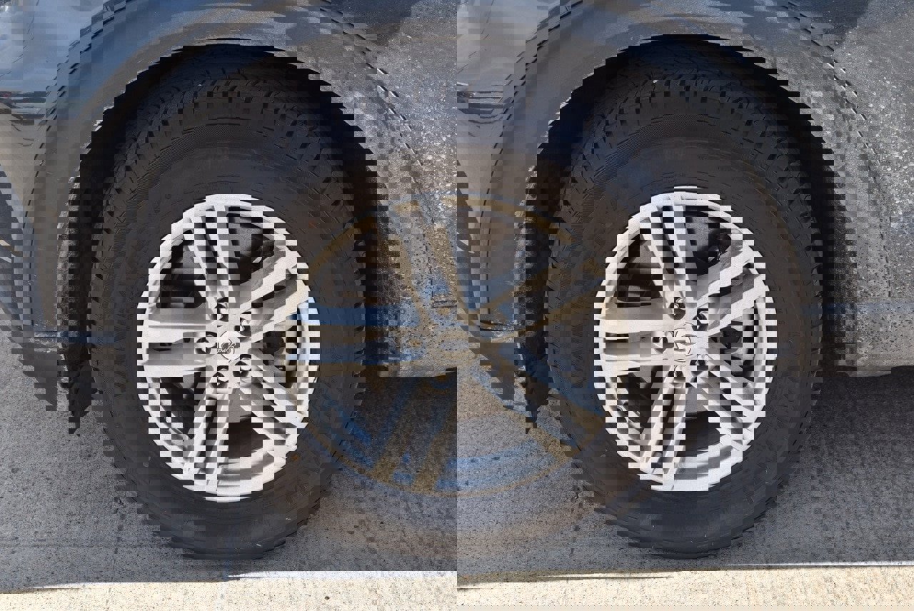 Certified 2022 Ford Explorer XLT w/ Equipment Group 202A image 10