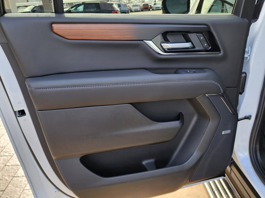 New 2026 GMC Yukon XL Denali w/ Sun & Power Step Package image 48