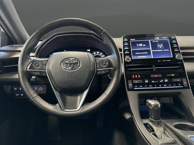 Used 2022 Toyota Avalon XLE image 5