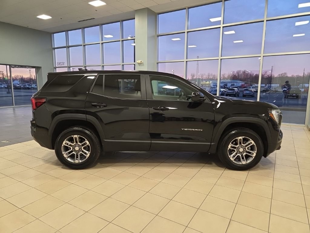 Used 2026 GMC Terrain Elevation image 6