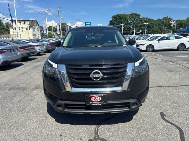 Used 2024 Nissan Pathfinder SV AWD/4WD image 2