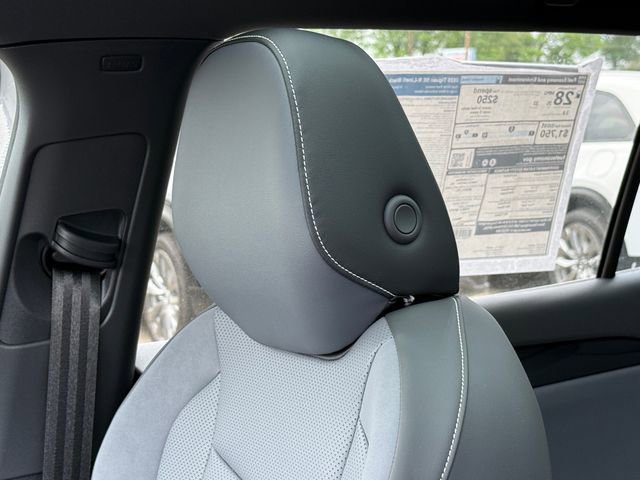 New 2026 Volkswagen Tiguan SE R-Line image 12