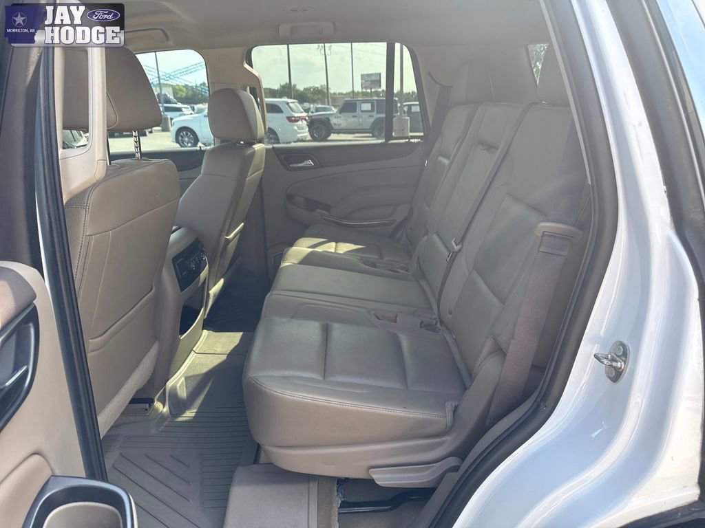 Used 2017 GMC Yukon SLT AWD/4WD image 30