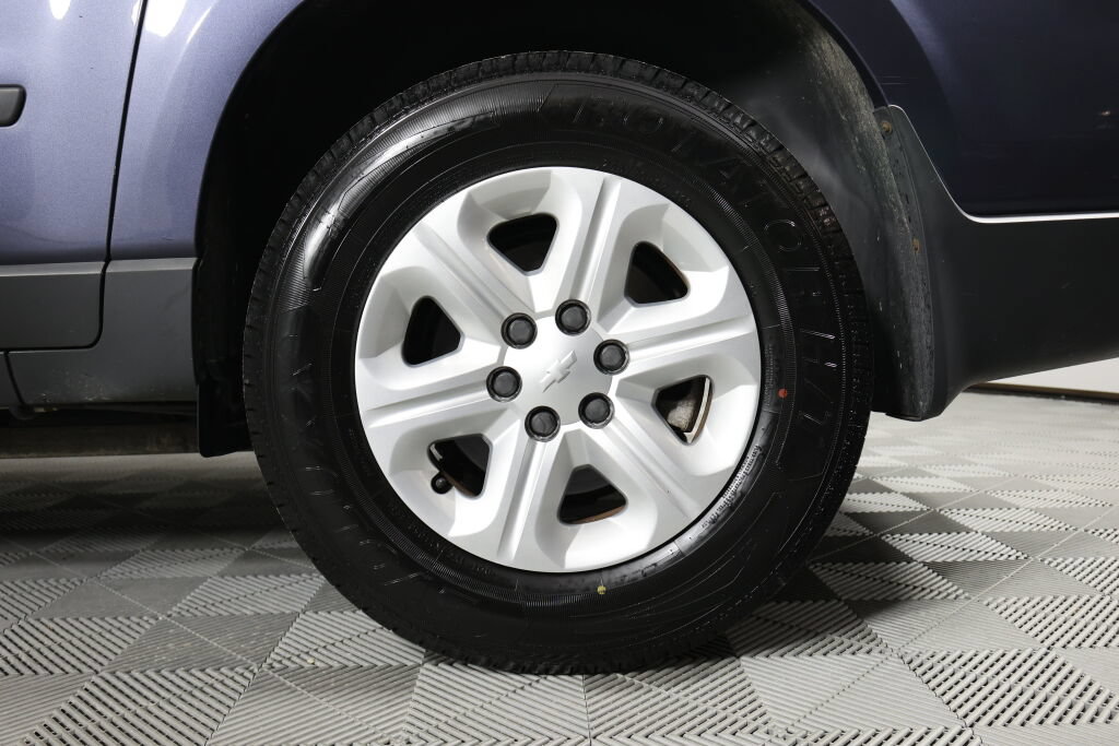 Used 2014 Chevrolet Traverse LS FWD image 8