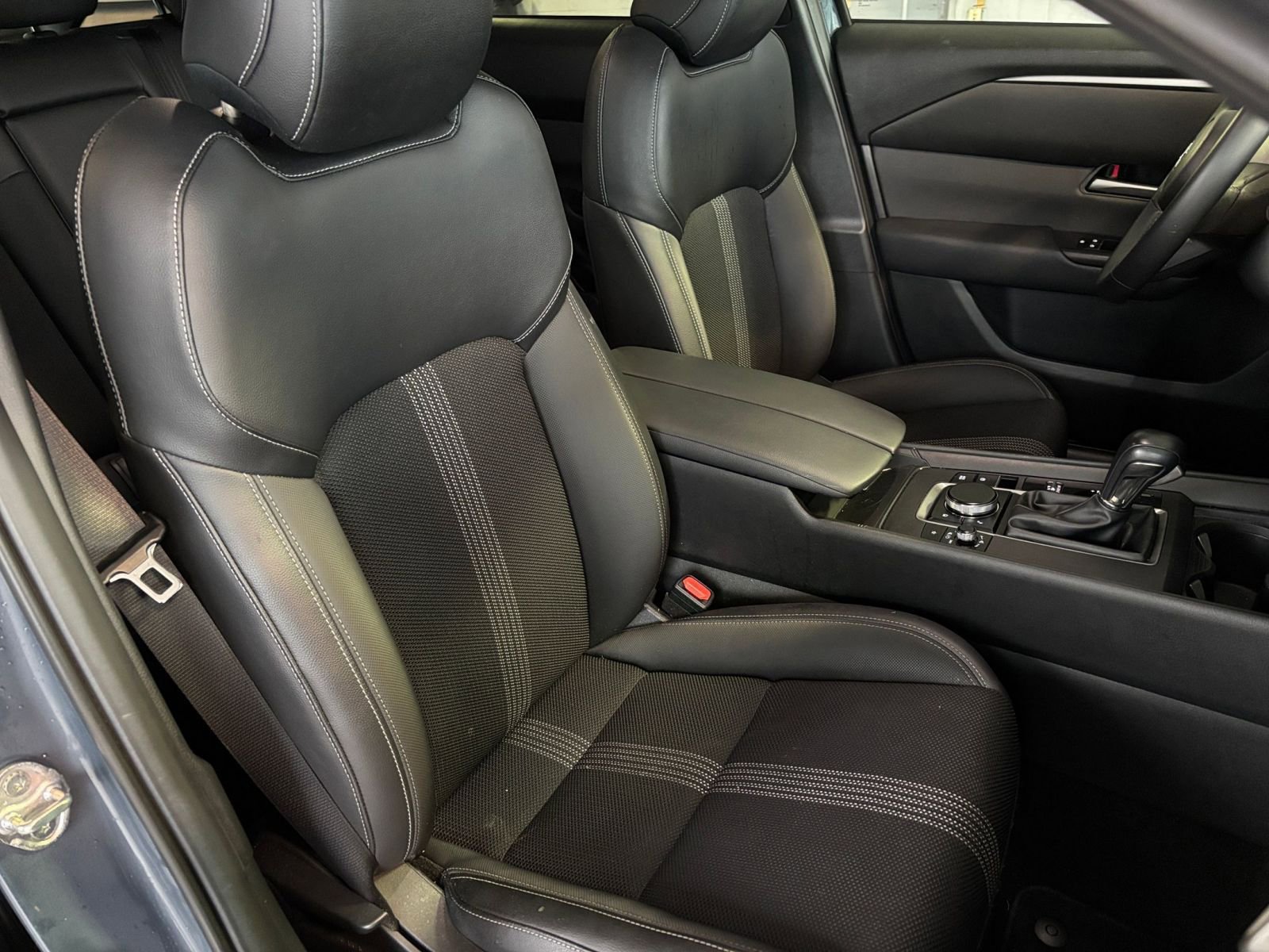 Used 2025 MAZDA CX-50 AWD 2.5 S w/ Preferred Package image 36