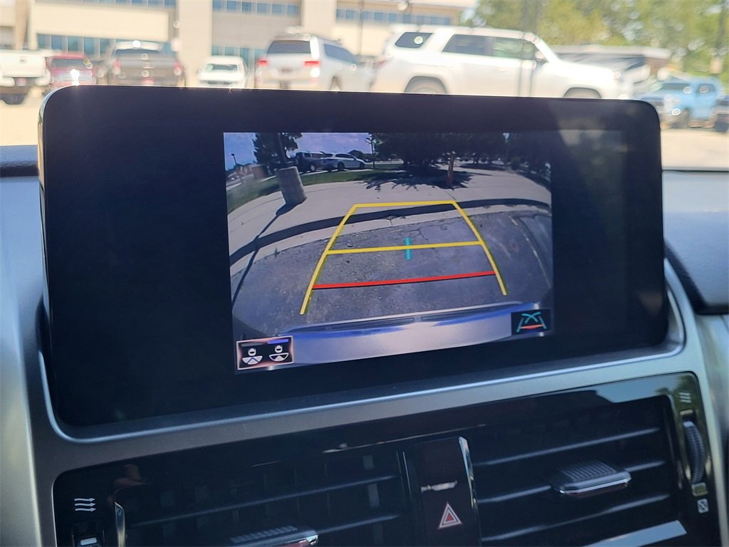 Used 2023 Lexus GX 460 Premium image 24