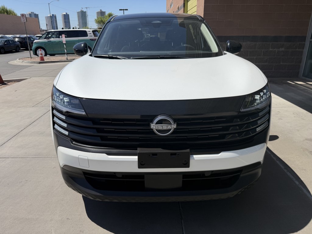 Used 2025 Nissan Kicks SV FWD image 10