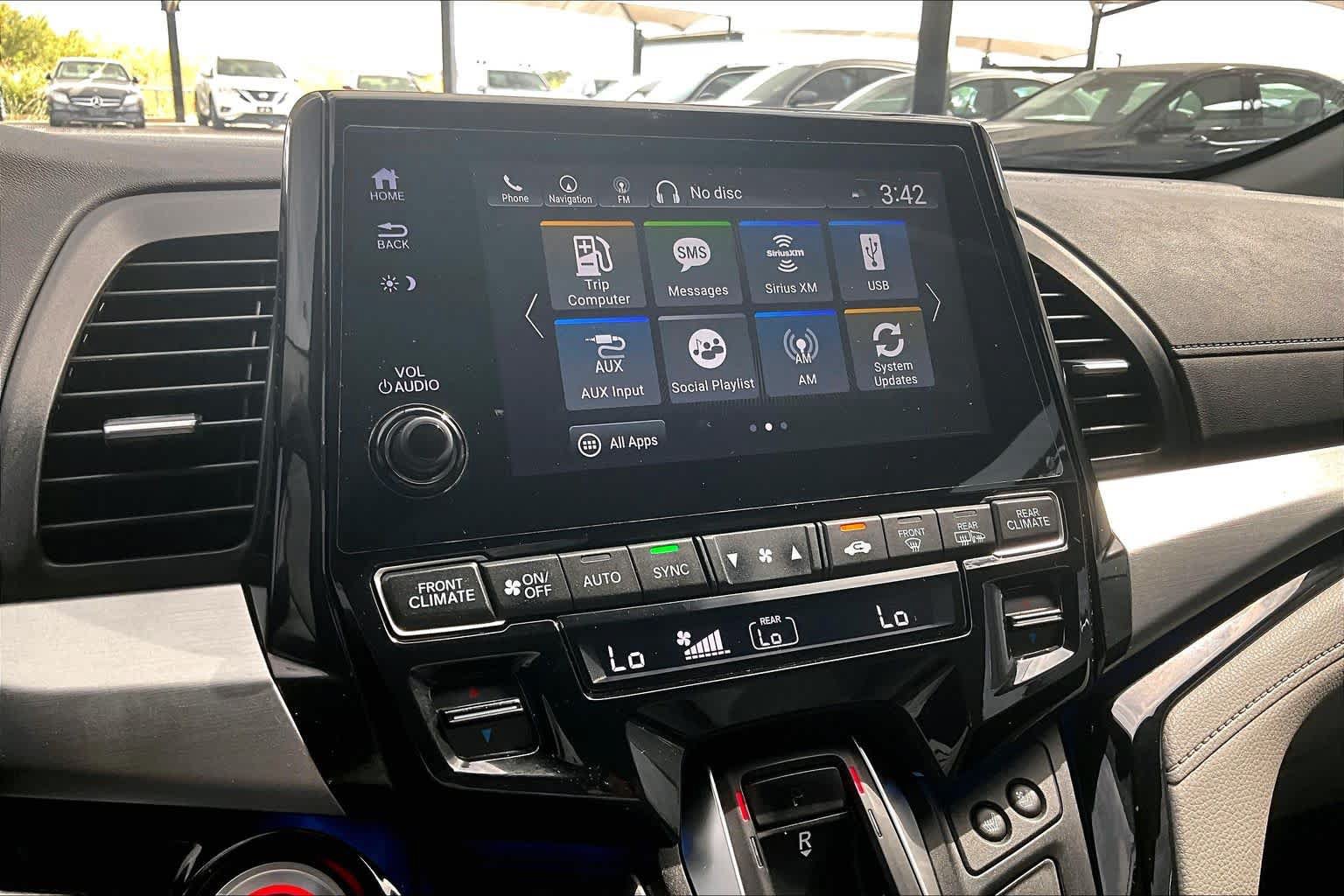 Used 2018 Honda Odyssey Elite image 35