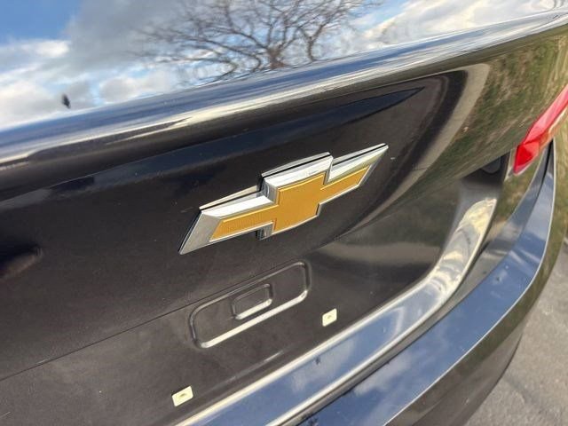 Used 2023 Chevrolet Malibu LT image 48