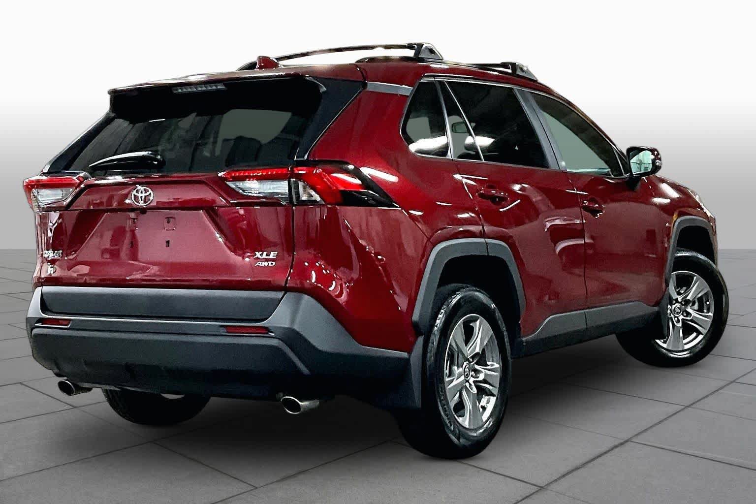 Used 2023 Toyota RAV4 XLE w/ Convenience Package AWD/4WD image 13