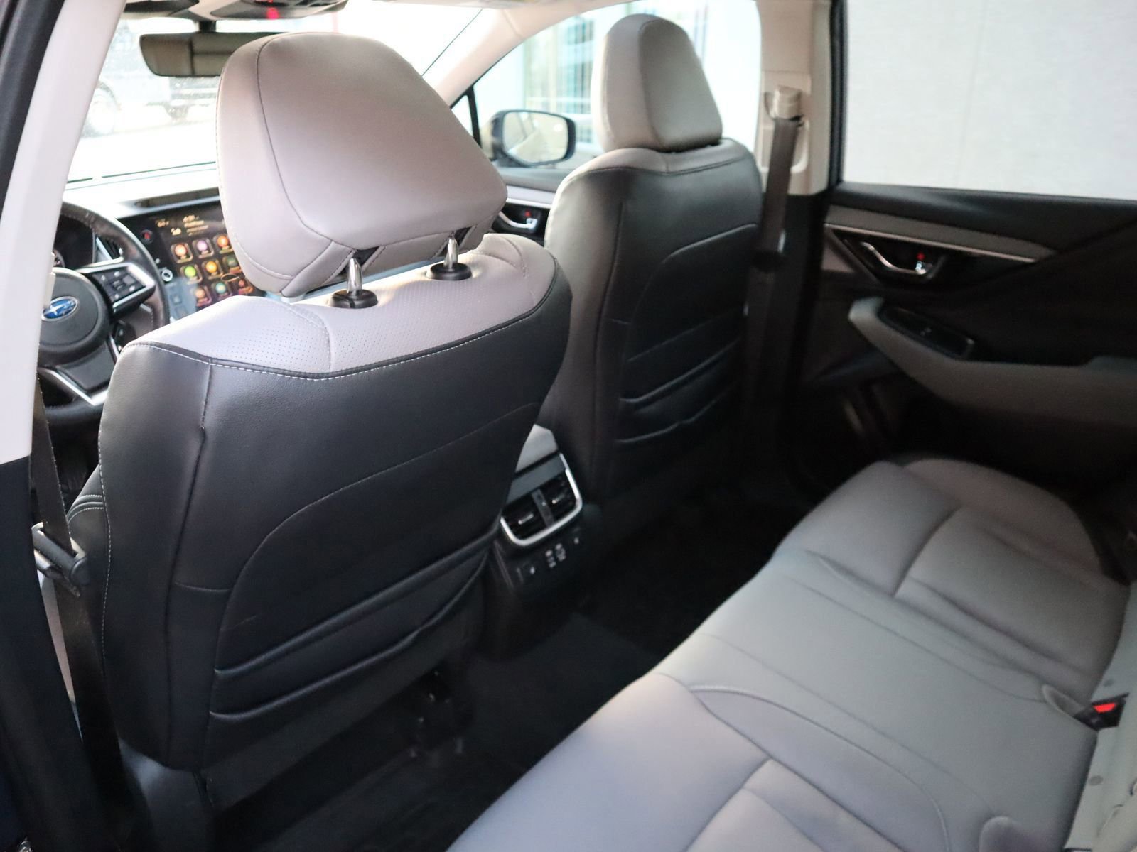 Used 2023 Subaru Outback Limited image 48