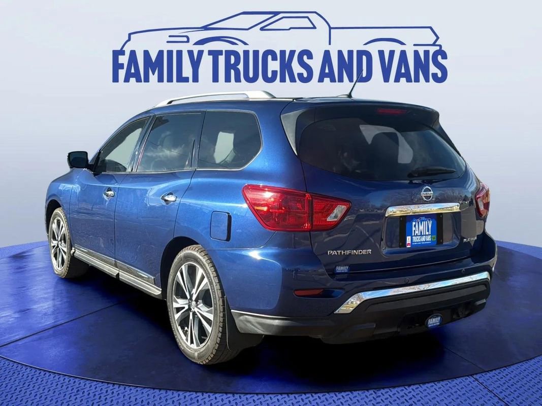 Used 2018 Nissan Pathfinder Platinum w/ Cargo Package image 4