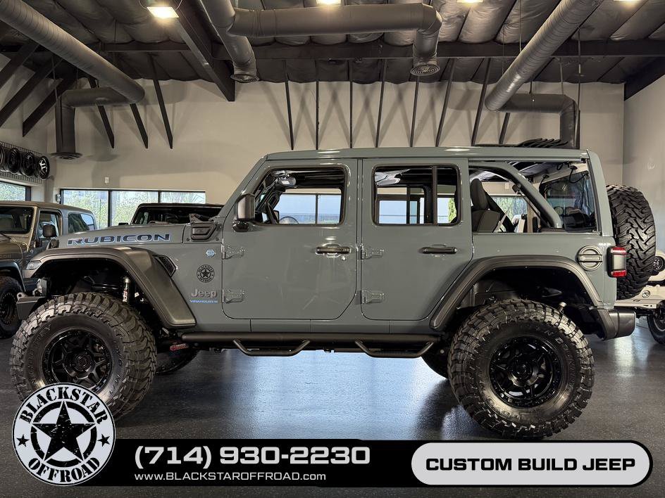 Used 2025 Jeep Wrangler Unlimited Rubicon 4xe w/ Convenience Group AWD/4WD image 4