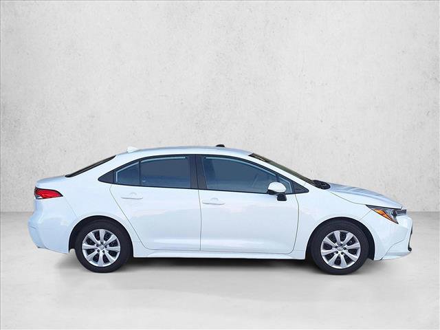Used 2025 Toyota Corolla LE image 4