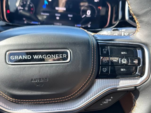 Used 2023 Jeep Grand Wagoneer L Series III AWD/4WD image 23