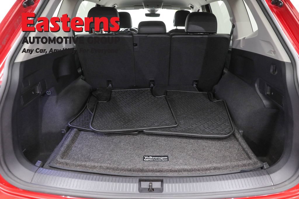 Used 2023 Volkswagen Tiguan SE AWD/4WD image 9