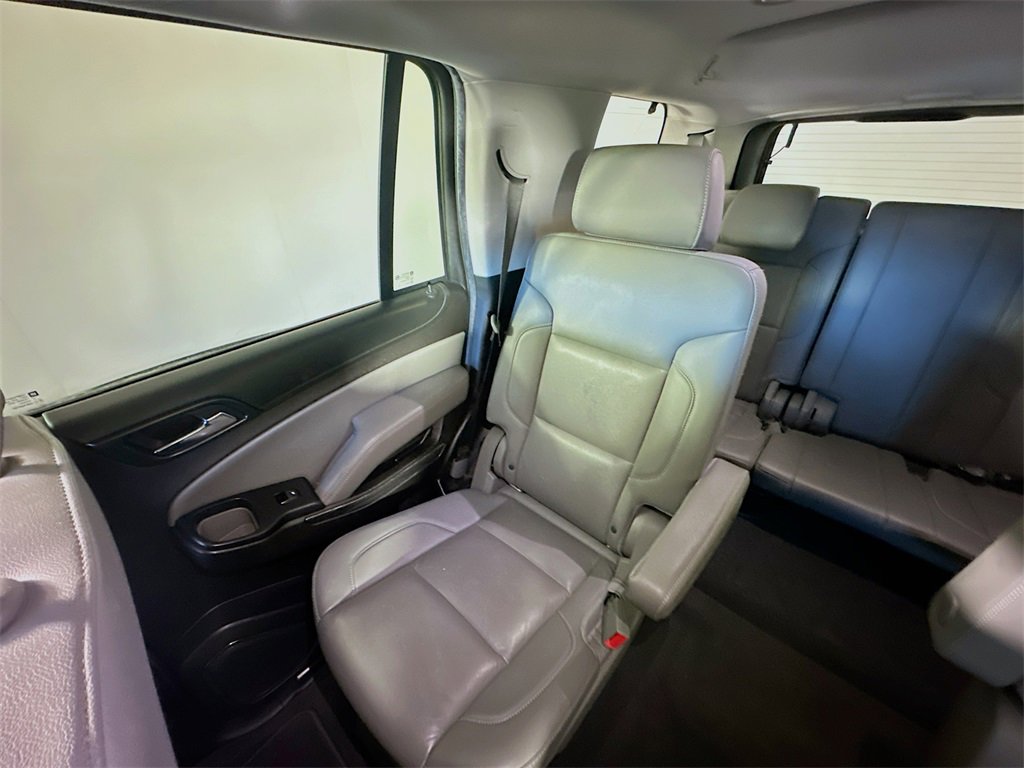 Used 2019 Chevrolet Tahoe LT w/ LT Signature Package image 12