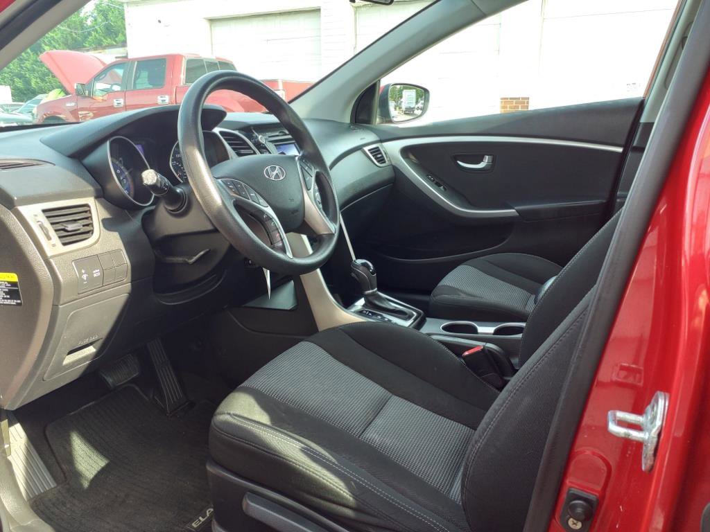 Used 2016 Hyundai Elantra GT FWD image 8