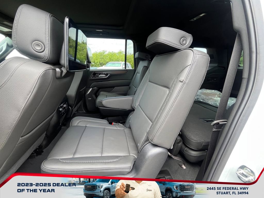 New 2026 GMC Yukon XL Denali w/ Denali Reserve Package AWD/4WD image 12