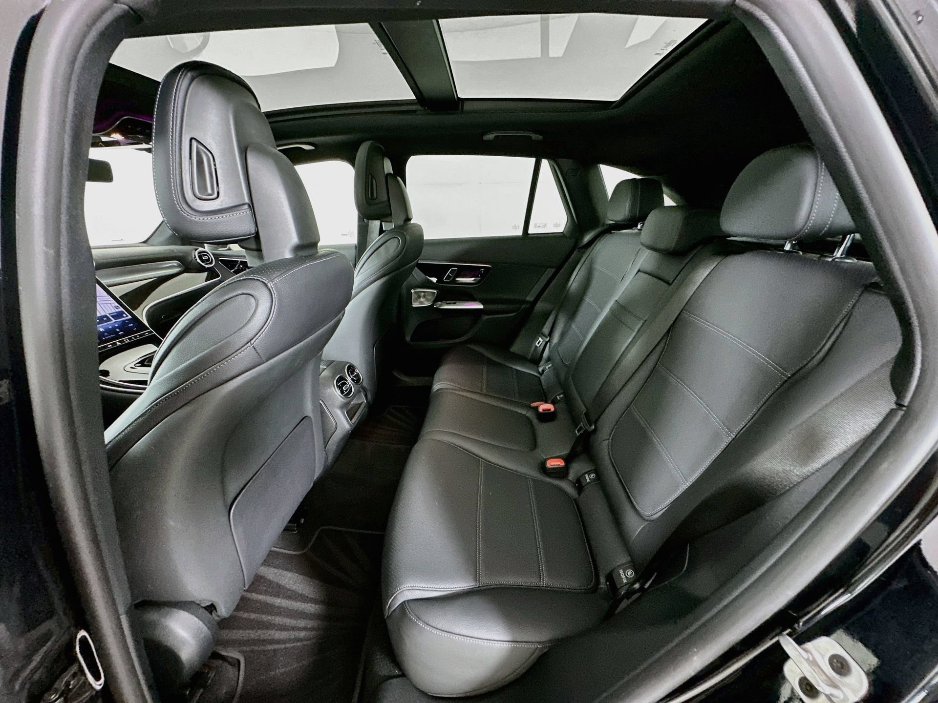 Certified 2024 Mercedes-Benz GLC 300 4MATIC image 27