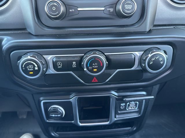 Used 2021 Jeep Wrangler Sport AWD/4WD image 33