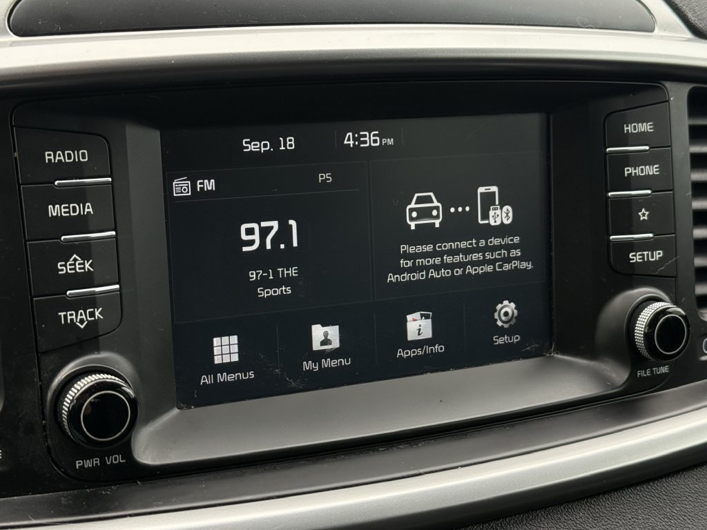 Used 2019 Kia Sorento FWD image 13