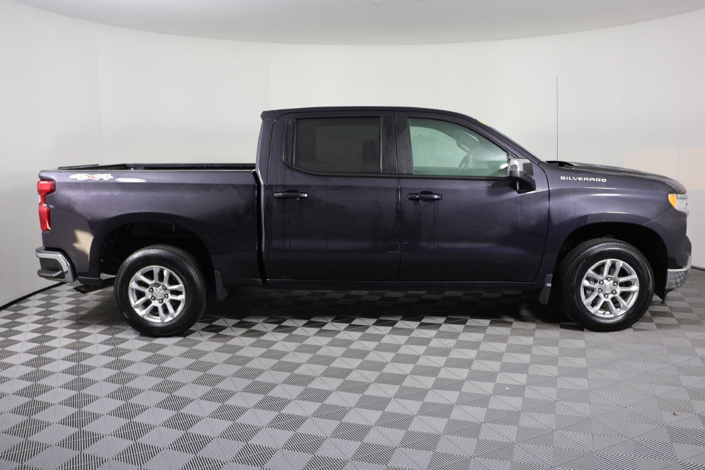 Used 2023 Chevrolet Silverado 1500 LT AWD/4WD image 9