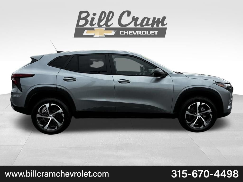 New 2026 Chevrolet Trax RS FWD image 25