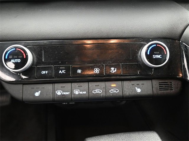 Used 2023 Hyundai Elantra Blue image 31