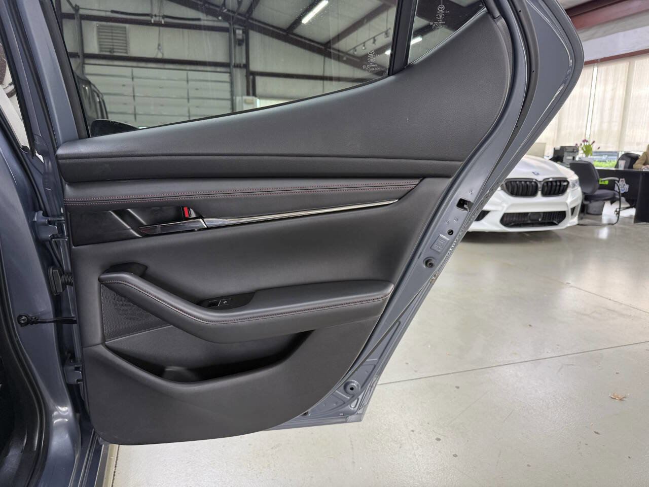 Used 2022 MAZDA MAZDA3 s FWD image 14