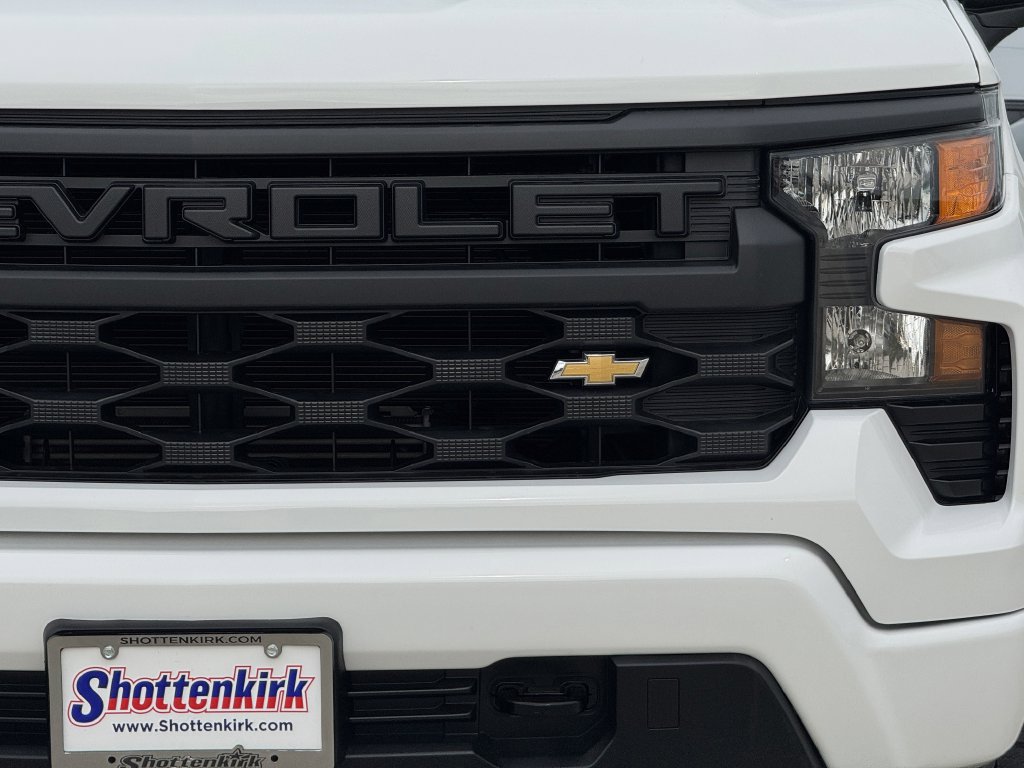 Used 2022 Chevrolet Silverado 1500 Custom RWD image 8