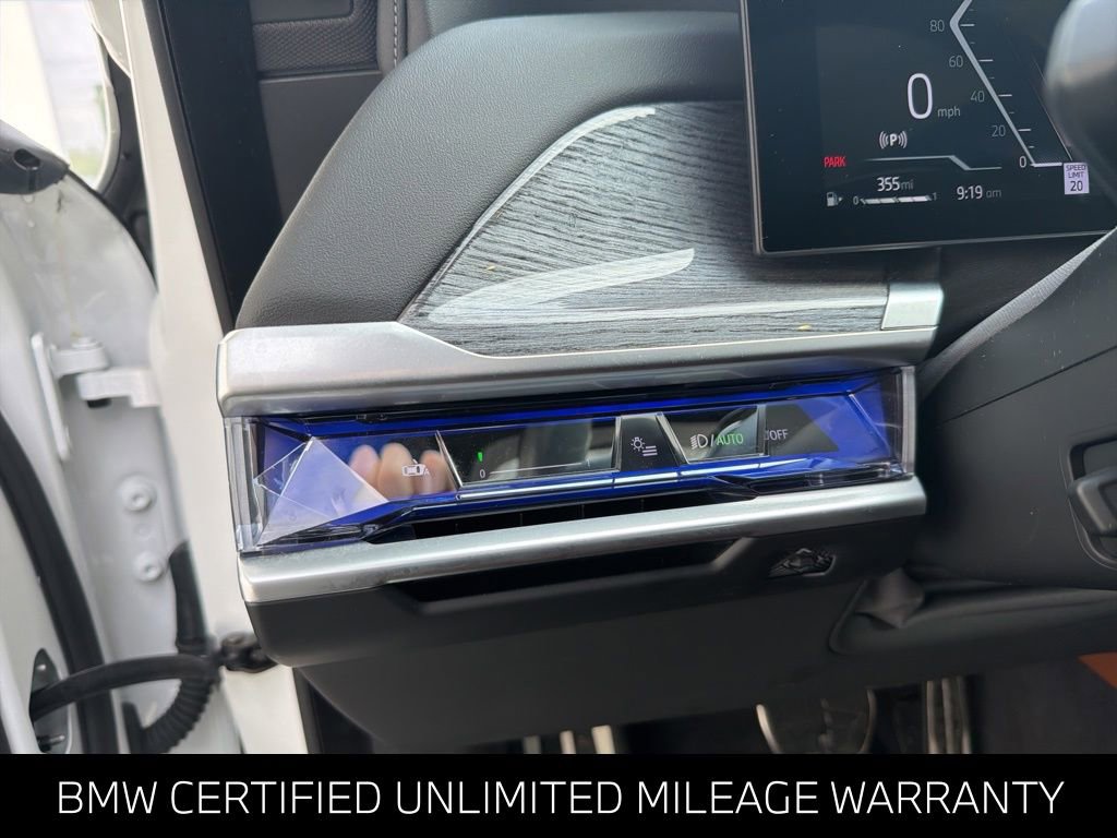 Certified 2024 BMW 760i xDrive w/ Executive Package AWD/4WD image 45