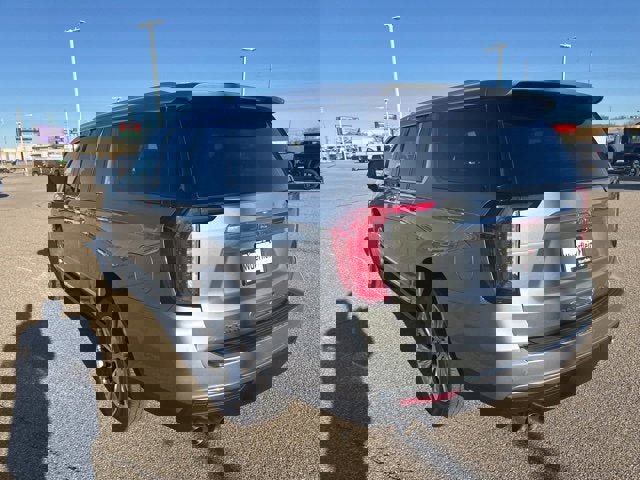 Used 2023 GMC Yukon XL Denali w/ Max Trailering Package image 5